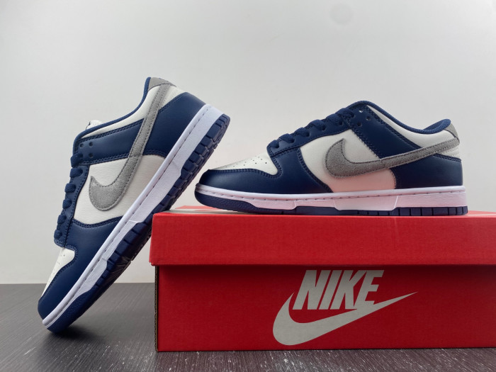 nike dunk low midnight navy fd9749-400