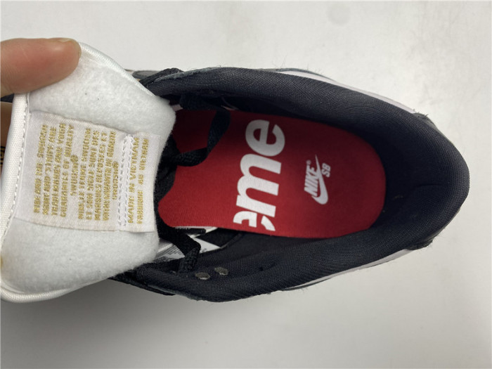 Supre* X Dunk Low OG SB QS 
